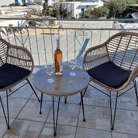 Hotel Chrisoula Antiparos Town Exteriör bild