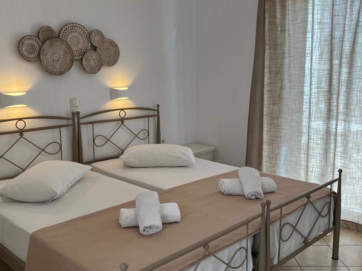Hotel Chrisoula Antiparos Town Exteriör bild