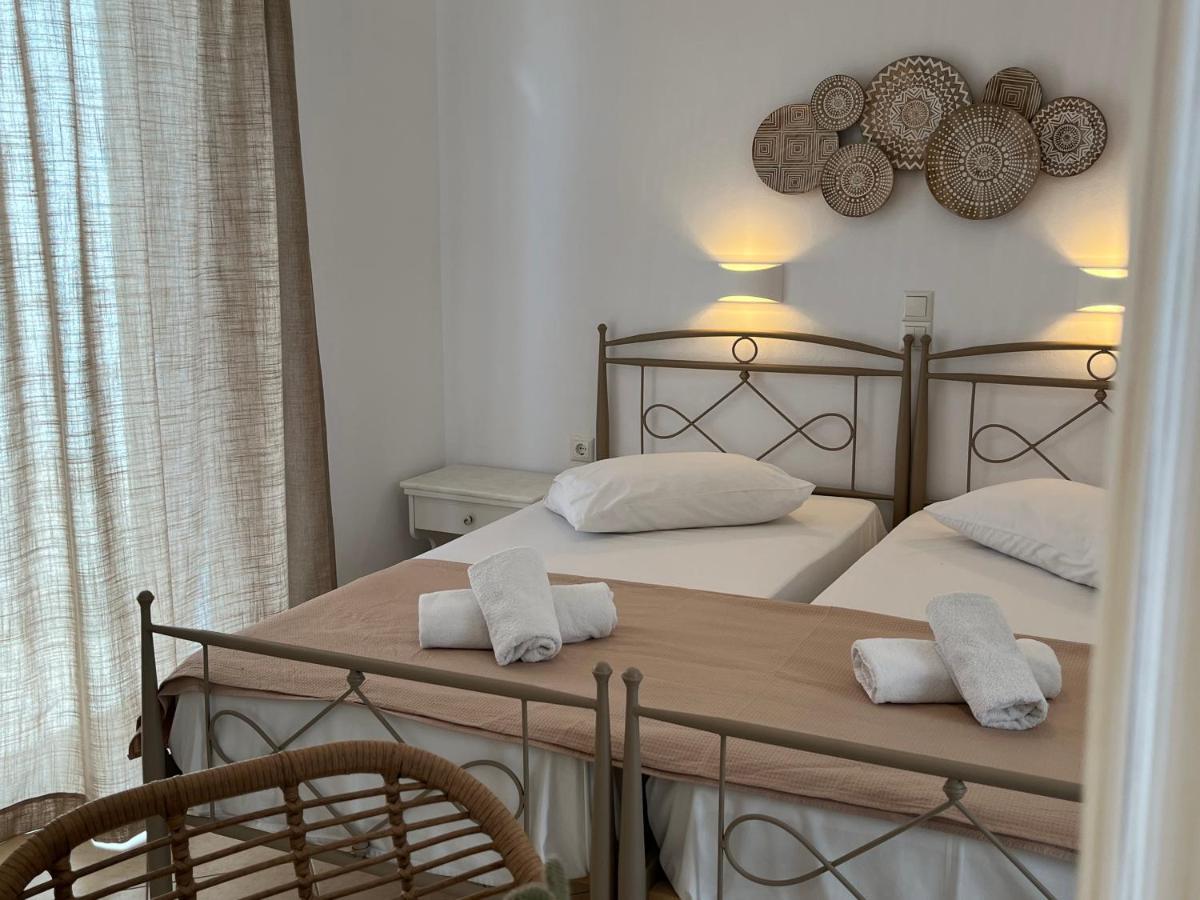Hotel Chrisoula Antiparos Town Exteriör bild