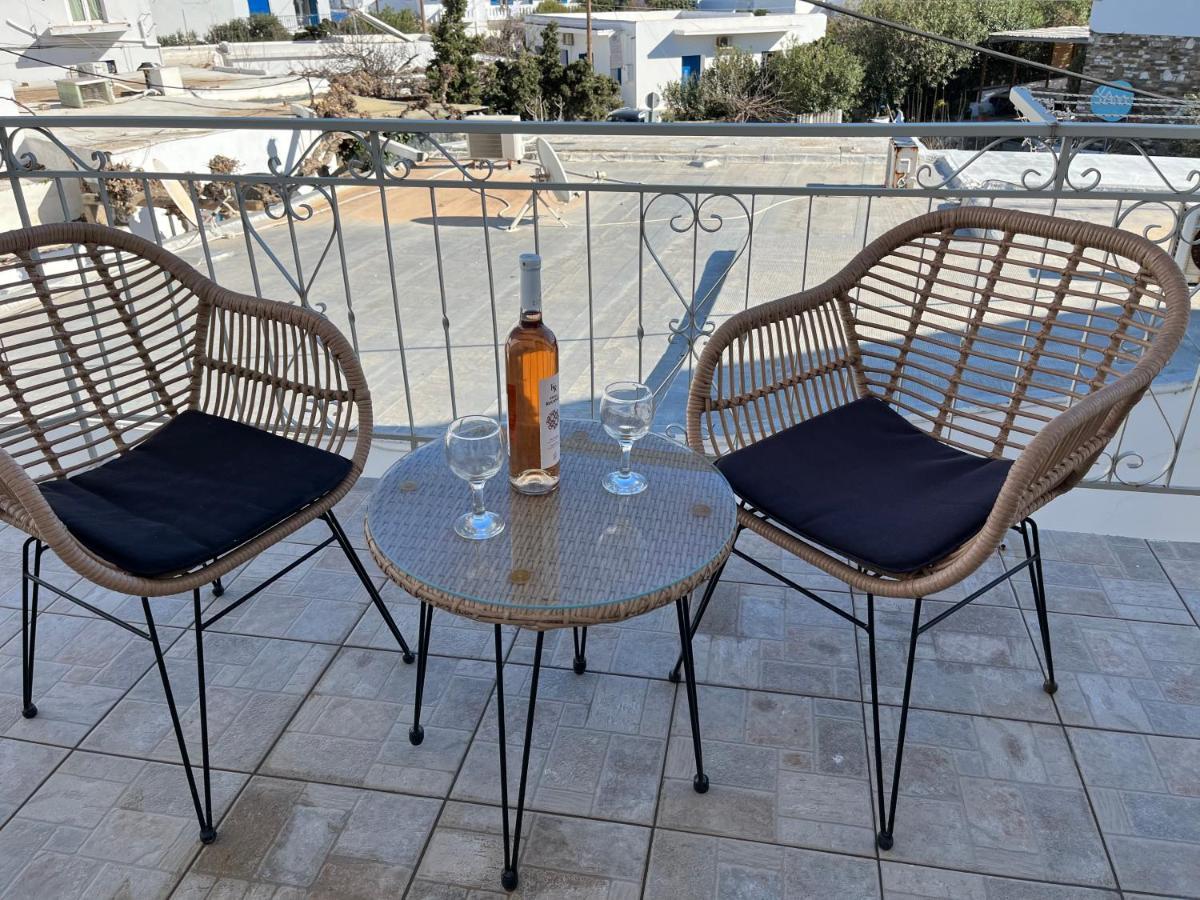 Hotel Chrisoula Antiparos Town Exteriör bild